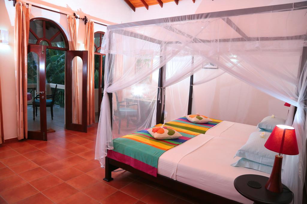 Shangri-Lanka Villa Бентота Екстериор снимка